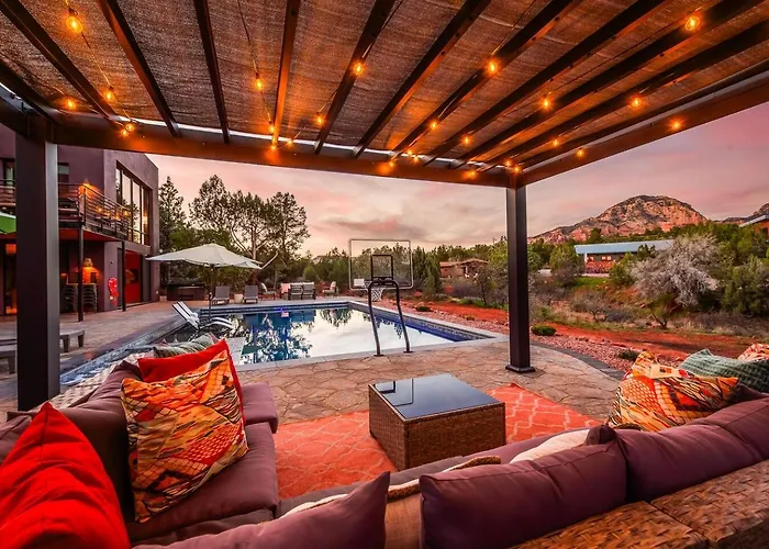 New! 1 Acre West Estate Game Stunning View Direct Trail Access! Villa *