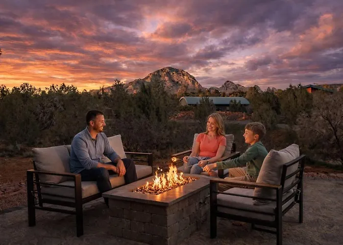 Villa New! 1 Acre West Estate Game Stunning View Direct Trail Access!