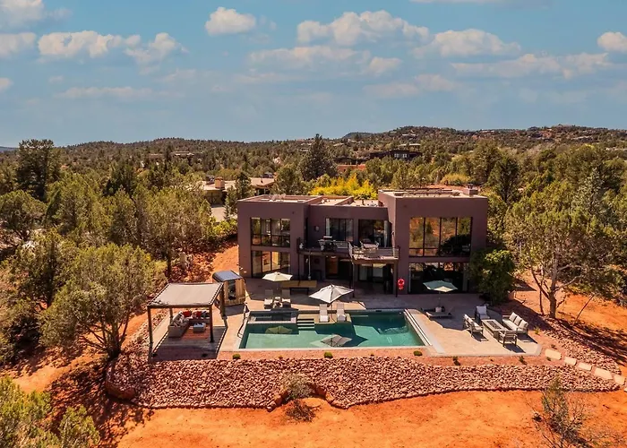 New! 1 Acre West Estate Game Stunning View Direct Trail Access! Villa Sedona
