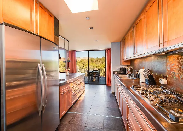 New! 1 Acre West Estate Game Stunning View Direct Trail Access! *