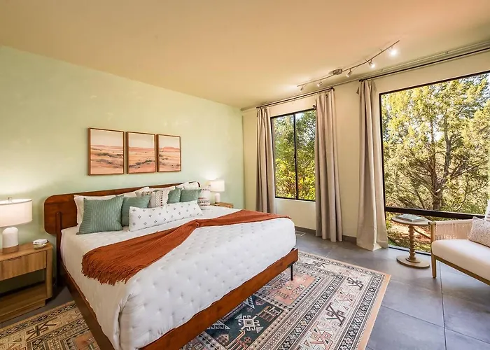 New! 1 Acre West Estate Game Stunning View Direct Trail Access! Sedona