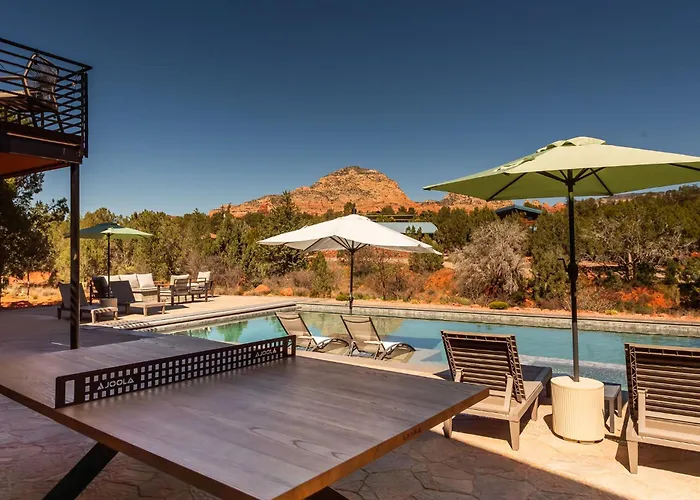 New! 1 Acre West Estate Game Stunning View Direct Trail Access!